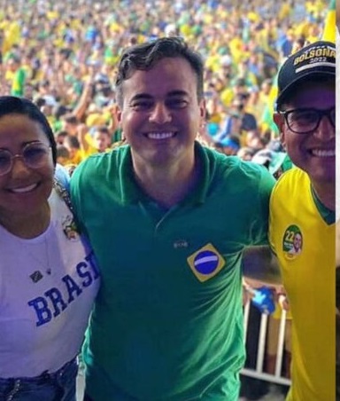 GLÊDSON BEZERRA E YURY DO PAREDÃO FORAM AS ATRAÇÕES DA CARREATA PRÓ-BOLSONARO