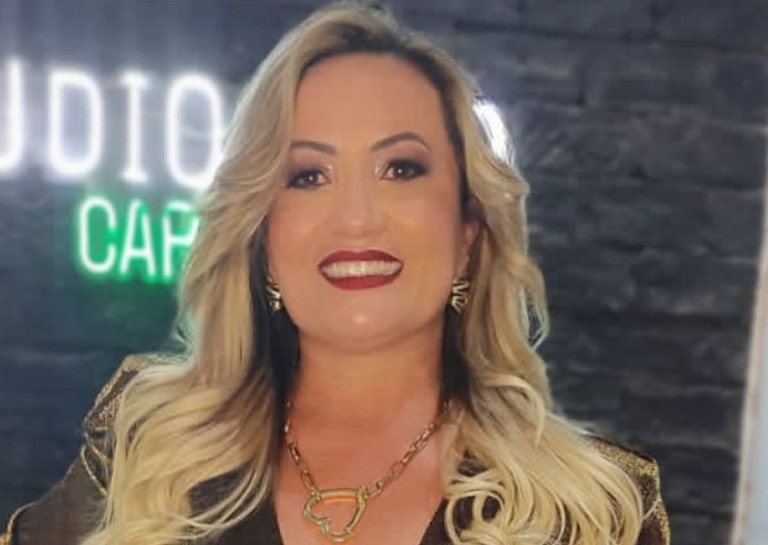 BOUTIQUEIRA FRANCY BATISTA CHEGOU COM A COLEÇÃO 2023 DA “LANÇA PERFUME”