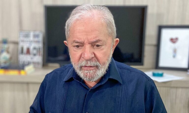 LULA AGACHADO COM O DEBATE DA BAND, DESISTE DE COMPARECER AO DO SBT