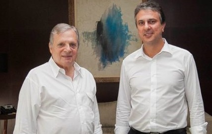 SAI JEREISSATI DE CENA E ENTRA CAMILO SANTANA. ISSO É A PROVA QUE A POLÍTICA É CÍCLICA