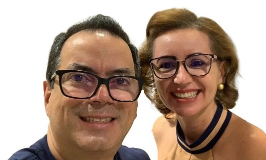 CASAL RICARDO QUIDUTE OFERECEU JANTAR A COLEGA MÉDICA DA BAHIA EM RESTÔ DA MODA ROMEIRO