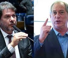 CID E CIRO GOMES SÃO POLÍTICOS TARIMBADOS EM JOGAR PARA A PLATÉIA E NÃO SE DEIXAM DESFALCAR