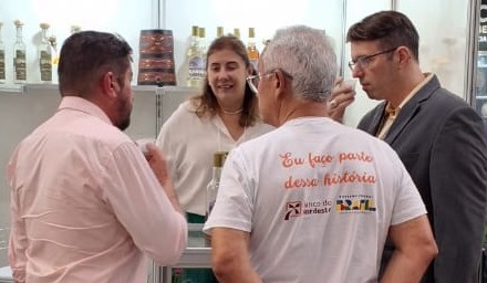 CACHAÇA LUANDA FOI A VEDETE DAS CACHAÇAS PRESENTES NO PEC NORDESTE, EM FORTAL