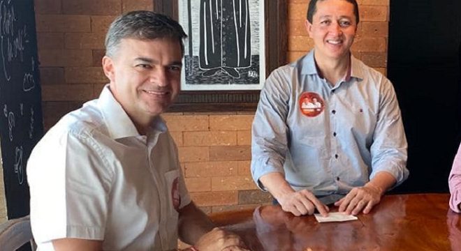 DECISÃO DO PT ROMEIRO, DESDIZ ARGUMENTO DE FERNANDO SANTANA DE DEIXAR GLÊDSON BEZERRA