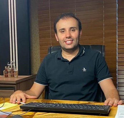 JONATAS MACEDO DIZ QUE NÃO DESEJA ADENTRAR NO MUNDO DA POLÍTICA ROMEIRA