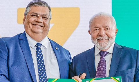 MAIOR ERRO DE LULA FOI NOMEAR COMO MINISTRO UM POLÍTICO RADICAL COMO DINO