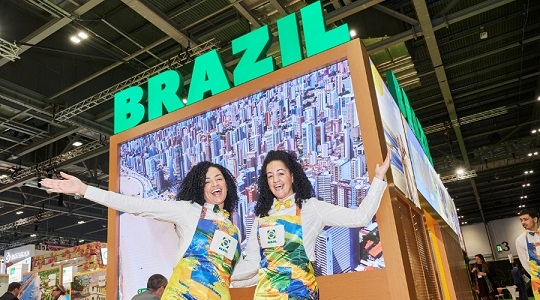 EUROPEUS PERMANECERÃO MAIS TEMPO NO BRASIL EM 2024, DIZ PESQUISA