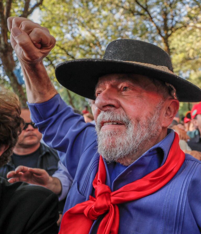 LULA TRANSFORMA A TRAGÉDIA GAUCHA NUMA QUERMESSE DO PT, PARA GANHAR VOTOS