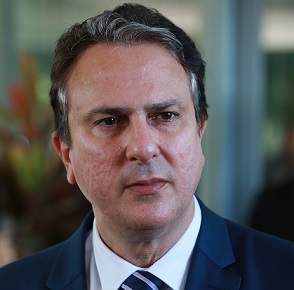 PARA CAMILO SANTANA É TUDO DE BOM A DESISTÊNCIA DE DAVI MACEDO MAS, E AS CONSEQUÊNCIAS?