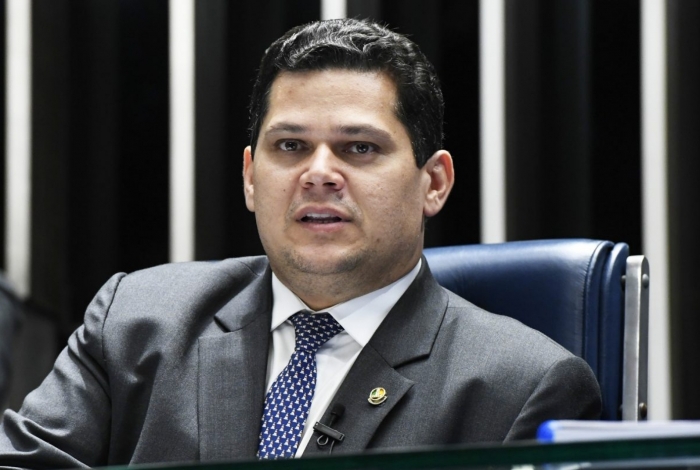 CANDIDATURA DE DAVI ALCOLUMBRE PARA A PRESIDÊNCIA DO SENADO ENVERGONHA O BRASIL