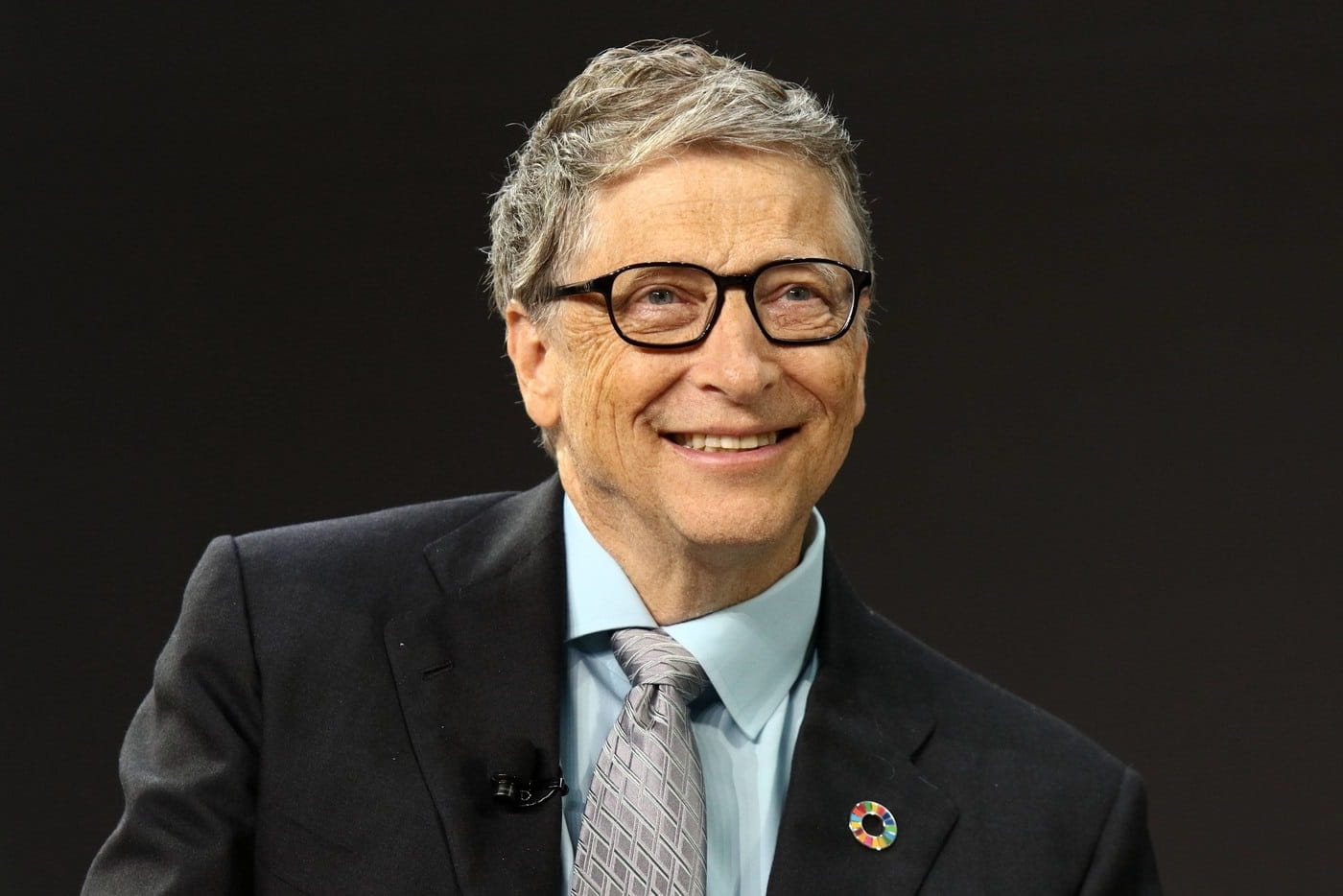 BILL GATES APONTA APONTA TRÊS PROFISSÕES QUE SOBREVIVERÃO NA ERA DA INTELIGÊNCIA ARTIFICIAL