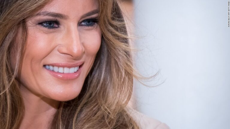 EM AUTOBIOGRAFIA, MELANIA TRUMP REVELA INFORMAÇÕES BOMBÁSTICAS SOBRE DONALD TRUMP