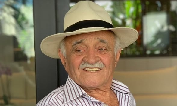 PATRIARCA CHICO NOVAIS CHEGA AOS 90 YEARS VENDENDO SAÚDE E ALEGRIA