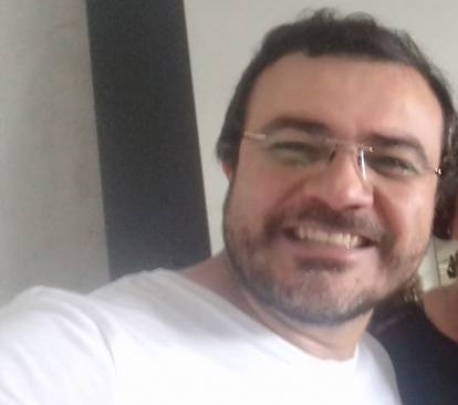 MÉDICO PAULO SHARON EM SINTONIA COM A FILA QUE ANDA, COMEMORA GRANDE DATA