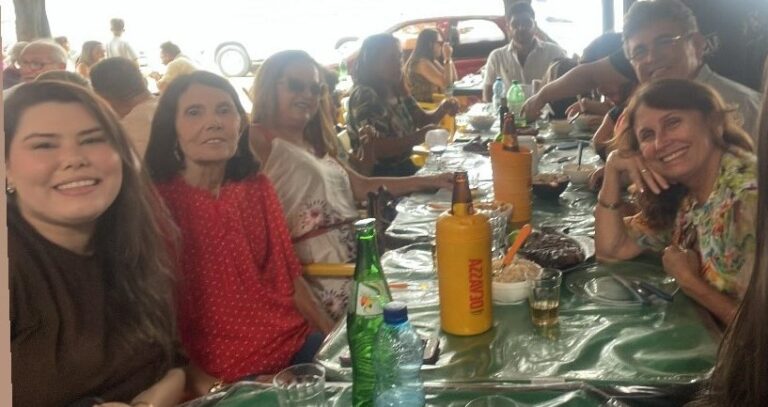 VIVA!!! DOMINGO FOI DIA DE “HAPPY BIRTHDAY THO YOU” PARA MARTA TELES COELHO