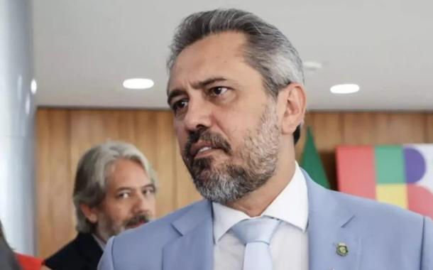ELMANO DE FREITAS BATE EM PESQUISA TODOS OS CANDIDATOS. CRIO GOMES APARECE COM MEROS 2,6%