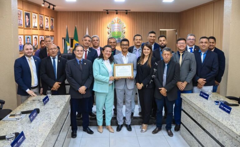 CRATO VAI TER ESCOLA DO LEGISLATIVO E ISSO REPRESENTA UM GRANDE AVANÇO NA FORMAÇÃO DO POVO