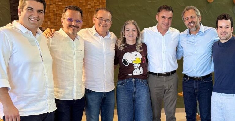 QUE CHIQUE! POLÍTICOS DE ALTAS PATENTES SE REÚNEM EM BARBALHA PARA A FESTA DE SANTO ANTONIO