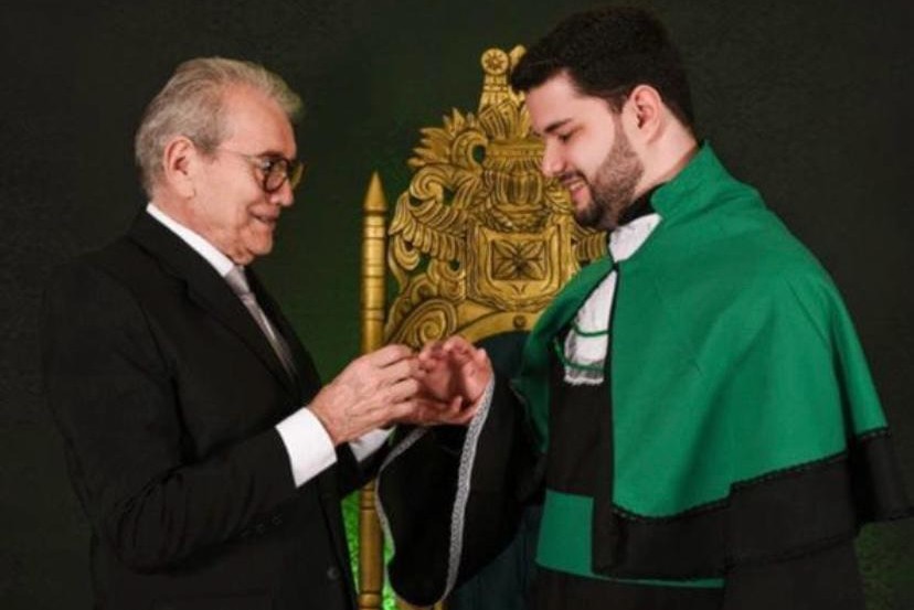 VASQUES LANDIM E CÍCERA FORMAM MAIS UM OFTALMOLOGISTA NA FAMÍLIA