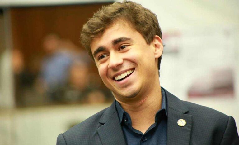 “MERECE CADEIA E PRONTO!” ASSIM REAGIU NIKOLAS FERREIRA SOBRE PRIMO PRESO PORTANDO DROGAS