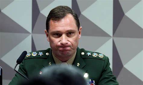 NO RELATO DE CID, IMPRESSIONA A DESINIBIÇÃO COM QUE AGIAM OS CONSPIRADORES