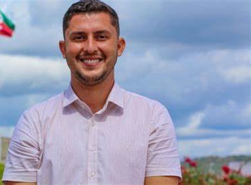 PREFEITO FLAVINHO REVELA ATRAÇÕES PARA O FORRÓ DE SÃO PEDRO DE VÁRZEA ALEGRE