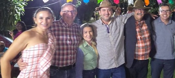 MARCELO BARRETO E SIDINEIA, “LE CHARMENT COUPLE,” RECEBERAM COM NOBREZA JUNINA GENTE DO CORAÇÃO