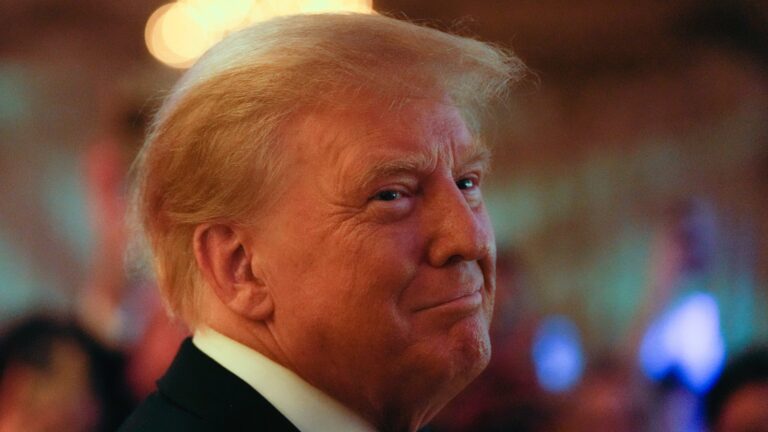 TRUMP PREPARA DECLARAÇÃO DE EMERGÊNCIA PARA JUSTIFICAR TARIFAS CONTRA O BRASIL