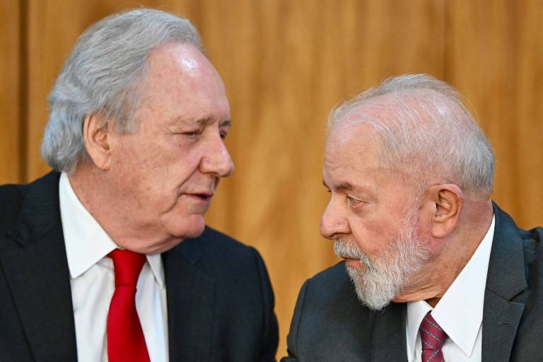 MINISTRO LEWANDOWSKI E SENADOR RODRIGO PACHECO TIVERAM SUSPENSO SEUS VISTOS PARA IR AOS E.U.A