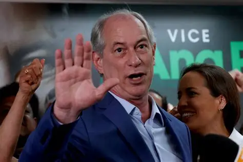 CIRO GOMES APOSTA NOS ATAQUES AOS OPOSITORES PARA SEDIMENTAR CANDIDATURA A GOVERNADOR
