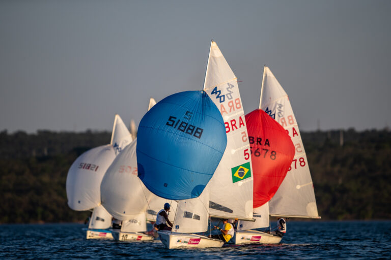 IATE CLUBE DE FORTAL ESTÁ REALIZANDO COM CHARME A COPA BRASIL BRB DE VELA DE PRAIA