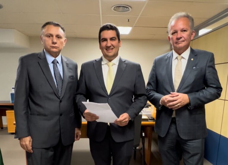 MATHEUS LEITE, ANDRÉ FIGUEIREDO  E ANDRÉ BARRETO CONSEGUEM 5G PARA A ZONA RURAL DO CRATO