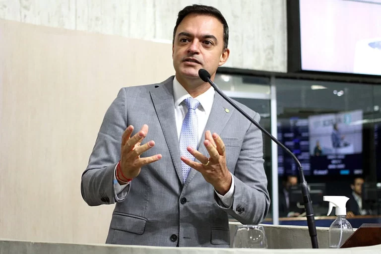 CONTINUAM AS CARAVANAS POLÍTICAS AO GABINETE DE FERNANDO SANTANA EM FORTAL