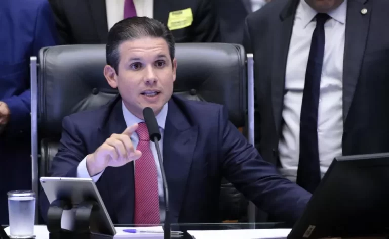 HUGO MOTTA DIZ AO STF QUE ANISTIA NÃO VAI AVANÇAR NO CONGRESSO