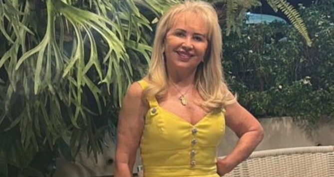 MÉDICA SUPER BACANA LETÍCIA LANDIM ANIVERSARIOU, GANHOU MISSA E, LOGO APÓS, JANTAR IN FAMILY