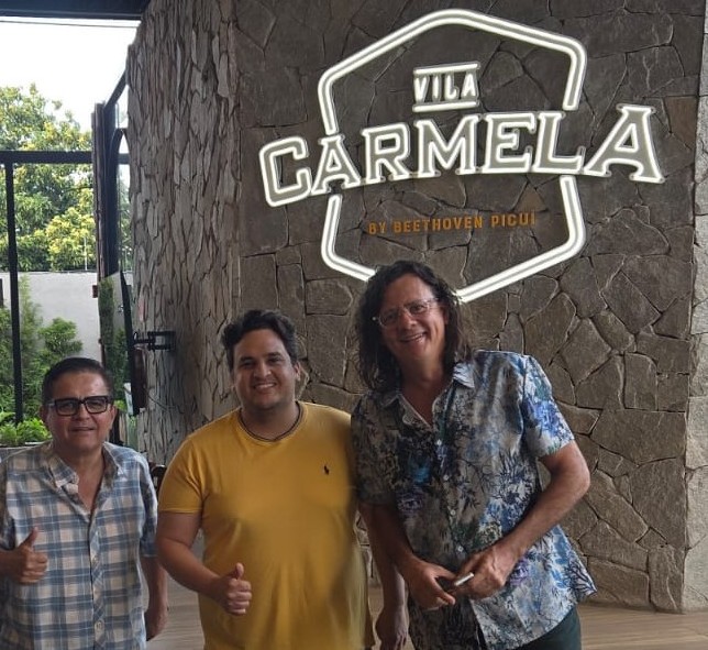 VEJAM SÓ QUE FESTA DE ARROMBA TRIO DA PESADA PROMOVEU NO CARMELA VILA NA ÚLTIMA QUARTA