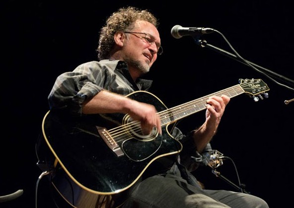 CLAUDIO NUCCI TRARÁ SHOW “AQUELAS CANÇÕES” PARA A VILA CARMELA