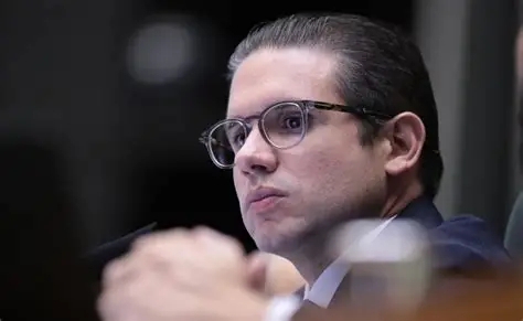 CONGRESSO É O REFUGIO OU ESCONDERIJO IDEAL PARA OS INFILTRADOS DO CRIME ORGANIZADO