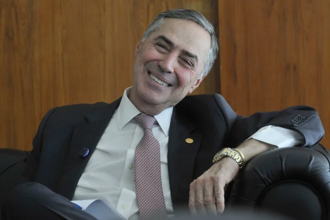 É IMORAL O MILIONÁRIO BARROSO TER “SEGURANÇA VITALÍCIA” PAGA PELO POVO