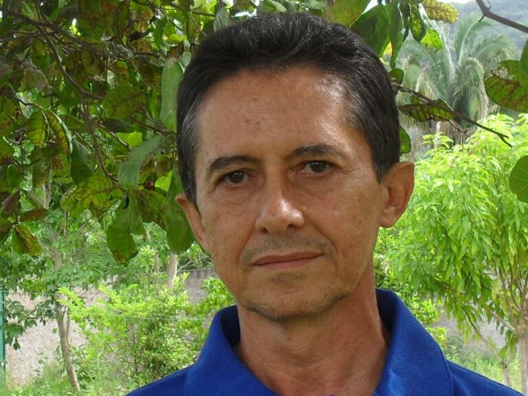 EMERSON MONTEIRO LANÇA NESTA SEXTA(31) “COGITAÇÕES DIVERSAS” NO AUDITÓRIO DO ICC/CRATO