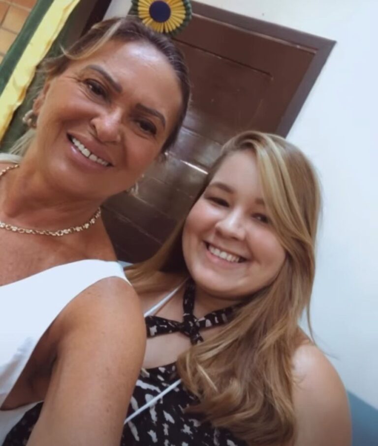 SANDRA SIQUEIRA É A NOVA VICE-PRESIDENTE DO SINDICATO DOS FUNCIONÁRIOS DA URCA, UVA E UECE