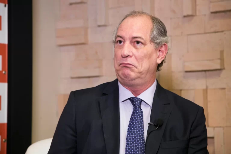 CIRO COMEÇA A SENTIR HOSTILIDADES POR PARTE DO PSDB NACIONAL