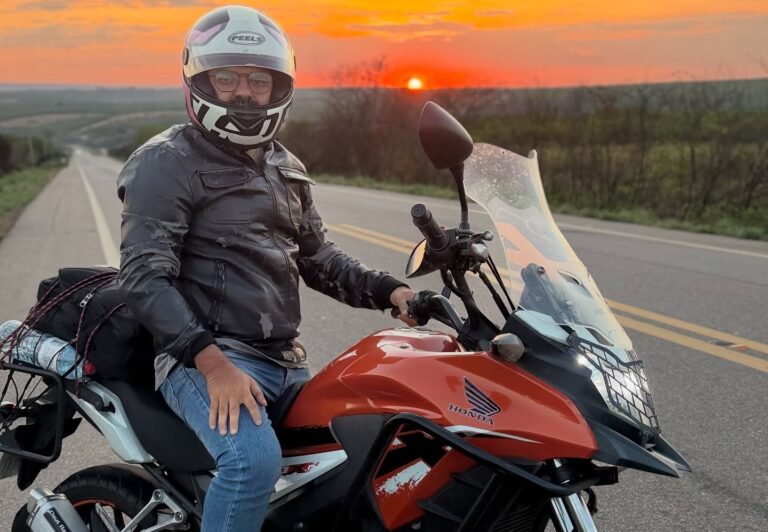 EMPRESÁRIO LUCAS VIEIRA VIVEU FORTES EMOÇÕES EM VIAGEM PARA GENTE CORAJOSA