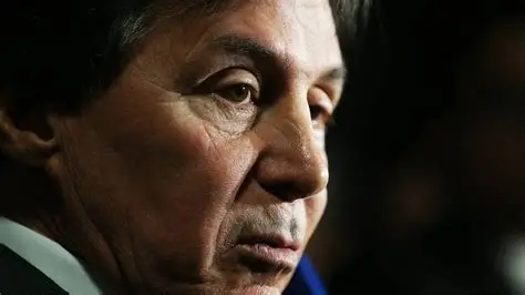 EUNÍCIO CAI NA REAL E JÁ SENTE QUE O SEU NOME NÃO VAI EMPLACAR PARA O SENADO