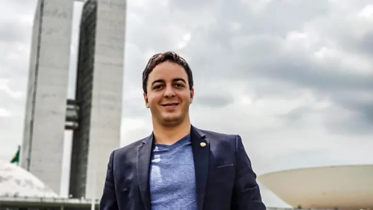 DEPUTADO FEDERAL CEARENSE QUER A IMEDIATA PROIBIÇÃO DE VAQUEJADAS