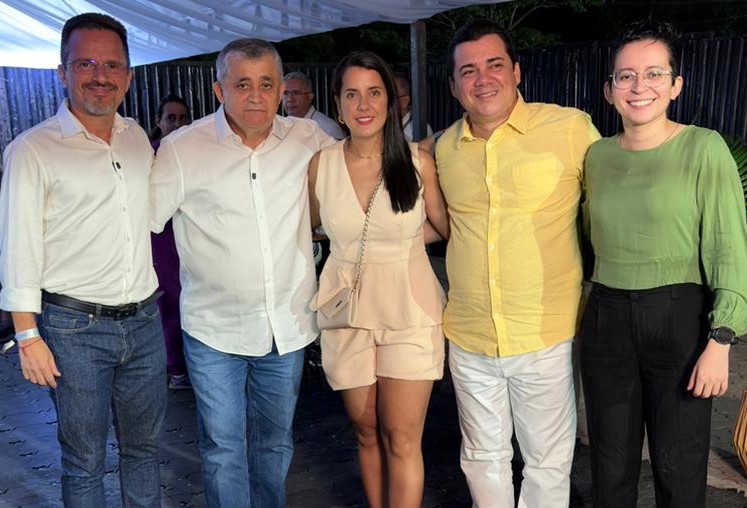 YEEEESS! PREFEITO CRATO, ANDRÉ BARRETO, PROMOVEU MAIOR REVEILLON DO CARIRI