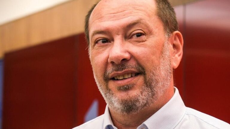 PT DE SOBRAL APOIA ELMANO DE FREITAS E ESPERA QUE IVO GOMES VOLTE PARA OS BRAÇOS DE QUEM O AMA