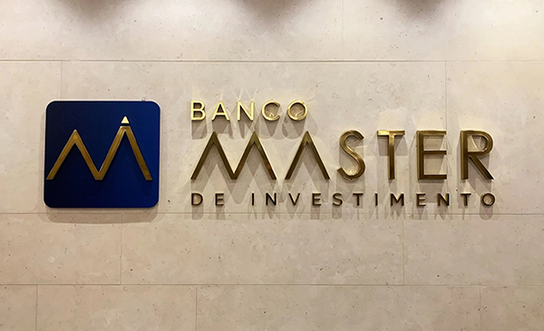 ATAQUE AO BANCO CENTRAL NO CASO MASTER EXPÕE A REPÚBLICA VICIADA