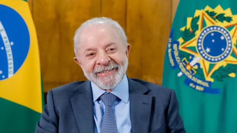 LULA FICOU MAIS PERTO DA VITÓRIA EM PRIMEIRO TURNO E  KASSAB AJUDOU
