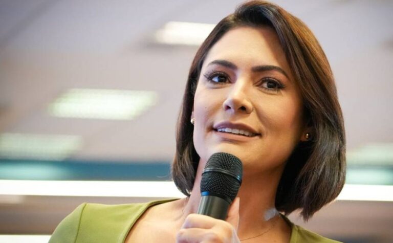 MICHELLE BOLSONARO ATRAPALHA ELEIÇÃO CEAENSE. ANDRÉ FERNANDES E CAPITÃO WAGNER PIRAM